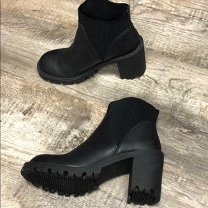 Rocket dog black boots shoes néw